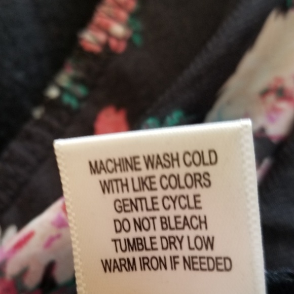 NWOT-M Black Floral Hoodie - Picture 6 of 8